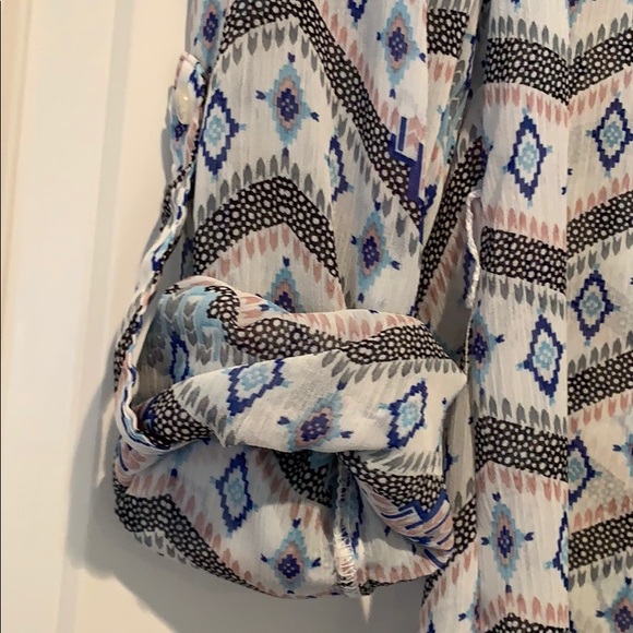 Aztec blouse - Picture 3 of 3